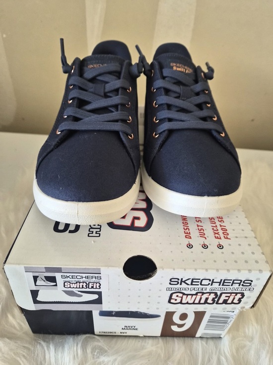 Skechers Shoes - Skechers Women Sneakers, Blue with Rose Gold Eyelets - Size 9